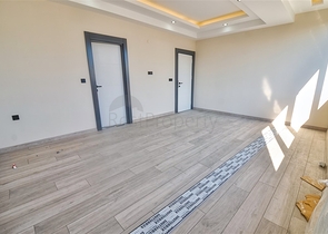 Квартиры планировки 6+1 в центре города Анталия 