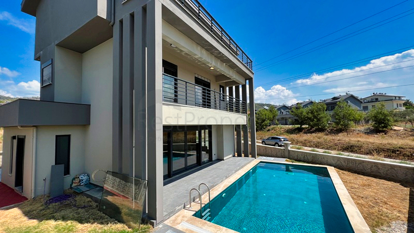 Вилла планировки 4+1 в районе Фетхие - Анталия 