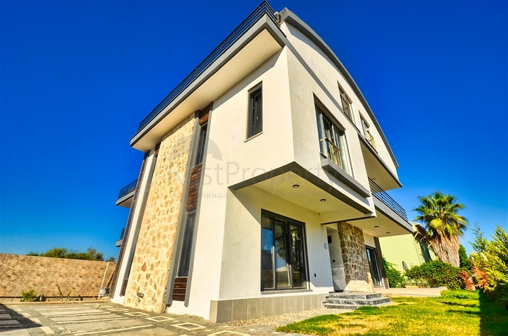 Вилла планировки 5+1 в районе Белек - Анталия 