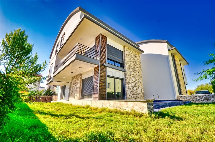 Вилла планировки 5+1 в районе Белек - Анталия 