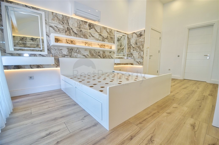 Квартира планировки 4+1 в микрорайоне Унджалы - Анталия 