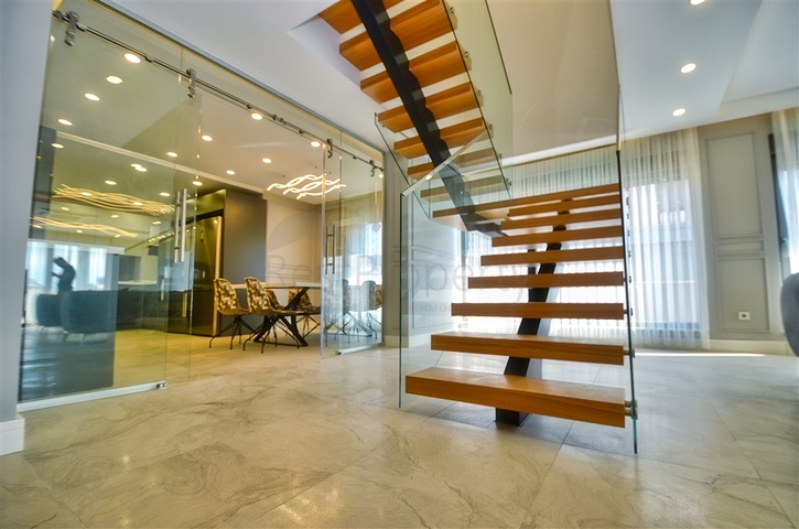 Квартира планировки 4+1 в микрорайоне Унджалы - Анталия 