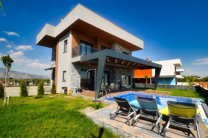 Вилла планировки 3+1 в районе Дощемеалты - Анталия 