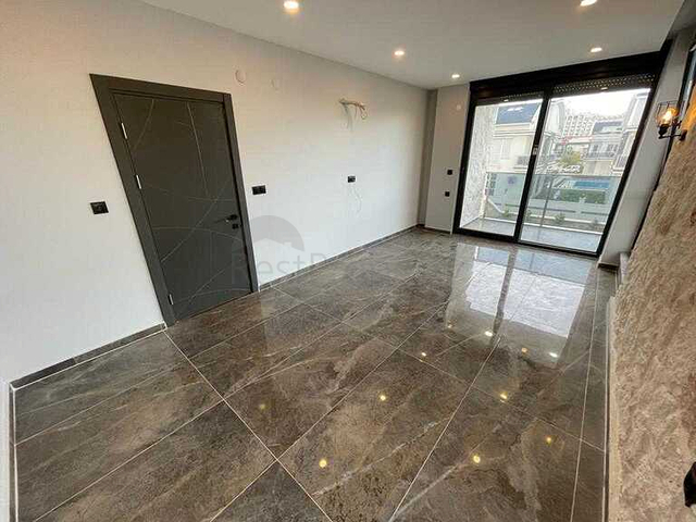 Вилла  планировки 3+1 в районе Белек - Анталия 