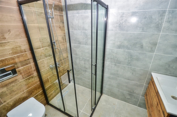 Квартира планировки 2+1 в центре города Анталия 