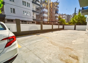 Квартира планировки 2+1 в центре города Анталия 