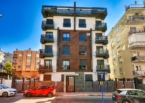 Квартира планировки 2+1 в центре города Анталия 