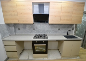 Квартира планировки 2+1 в центре города Анталия 