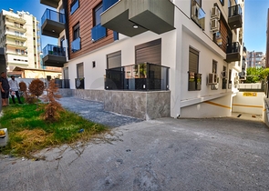 Квартира планировки 2+1 в центре города Анталия 