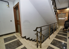 Квартира планировки 2+1 в центре города Анталия 