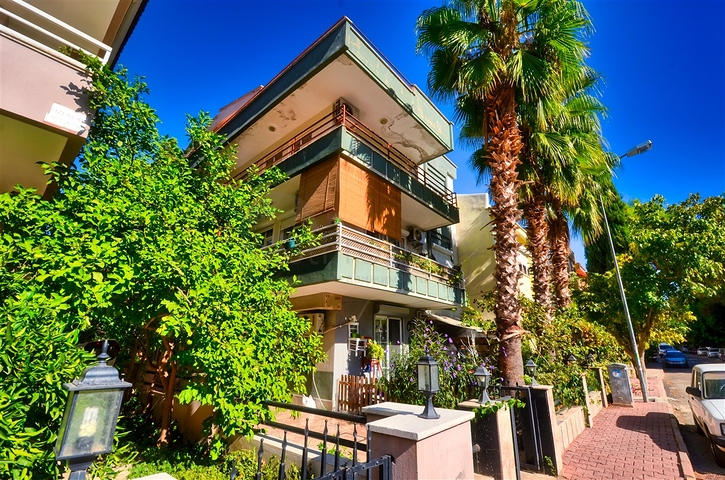 Квартира планировки 2+1 в микрорайоне Гюрсу - Анталия 