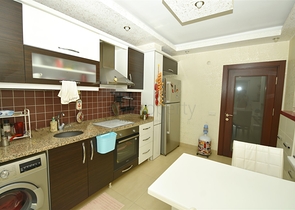 Квартира планировки 2+1 в центре города Анталия 