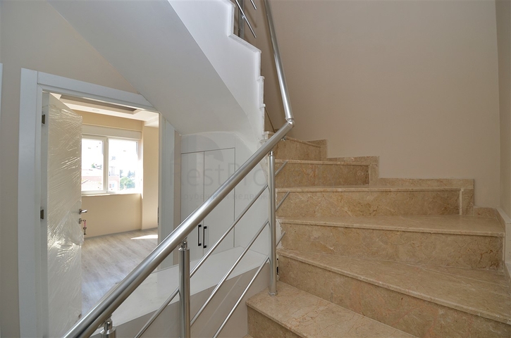 Квартиры планировки 2+1 и 6+1 дуплекс в районе Кепез - Анталия 