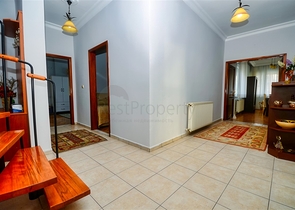 Квартира планировки 4+1 дуплекс в центре города Анталия