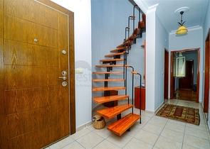 Квартира планировки 4+1 дуплекс в центре города Анталия