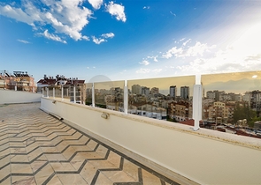 Квартира планировки 4+1 дуплекс в центре города Анталия