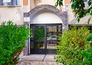 Квартира планировки 4+1 дуплекс в центре города Анталия