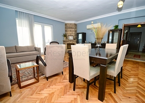 Квартира планировки 4+1 дуплекс в центре города Анталия