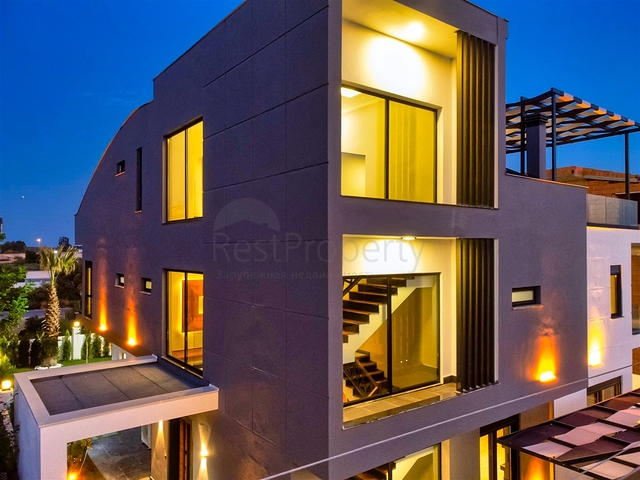 Вилла планировки 6+1 в районе Дошемеалты - Анталия 