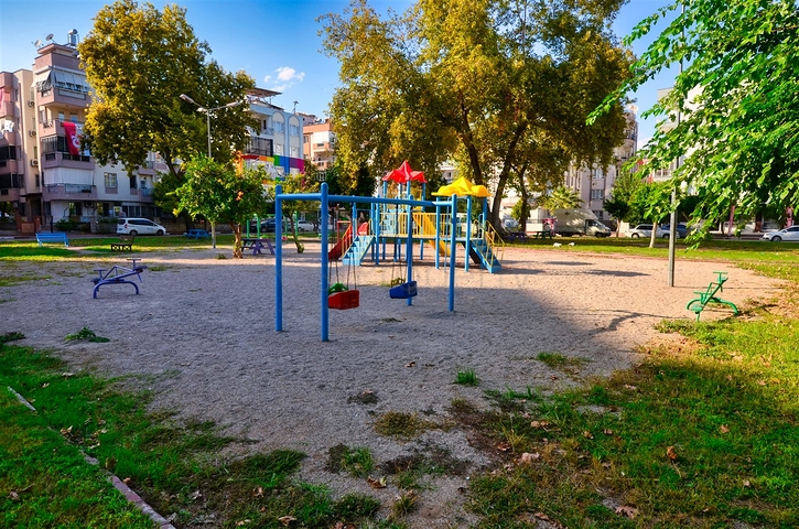 Квартира планировки 3+1 в центре города Анталия 