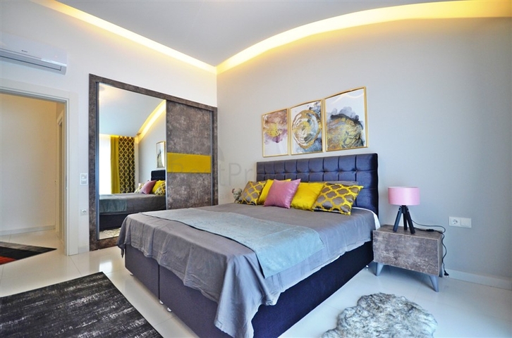 Двухко   TRJYHR