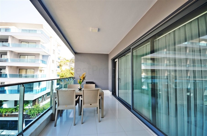 Двухко   TRJYHR