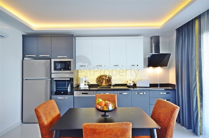 Двухко   TRJYHR