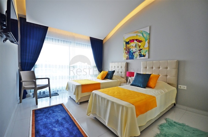 Двухко   TRJYHR