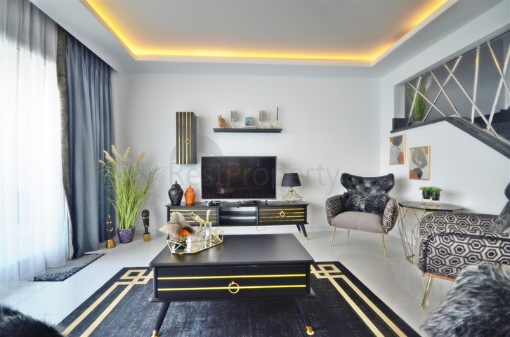 Двухко   TRJYHR