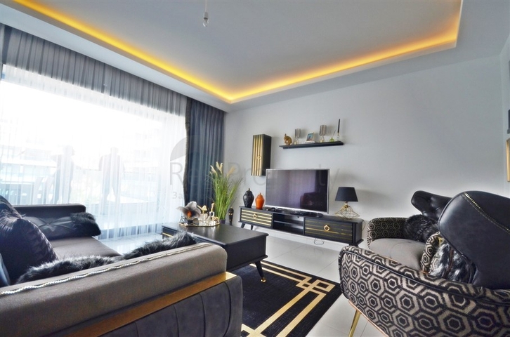 Двухко   TRJYHR