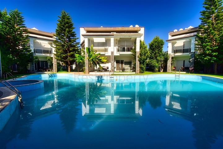 Виллы планировки 4+1 в микрорайоне Гюзельоба - Анталия