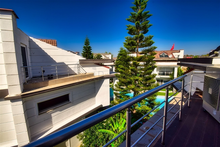 Виллы планировки 4+1 в микрорайоне Гюзельоба - Анталия