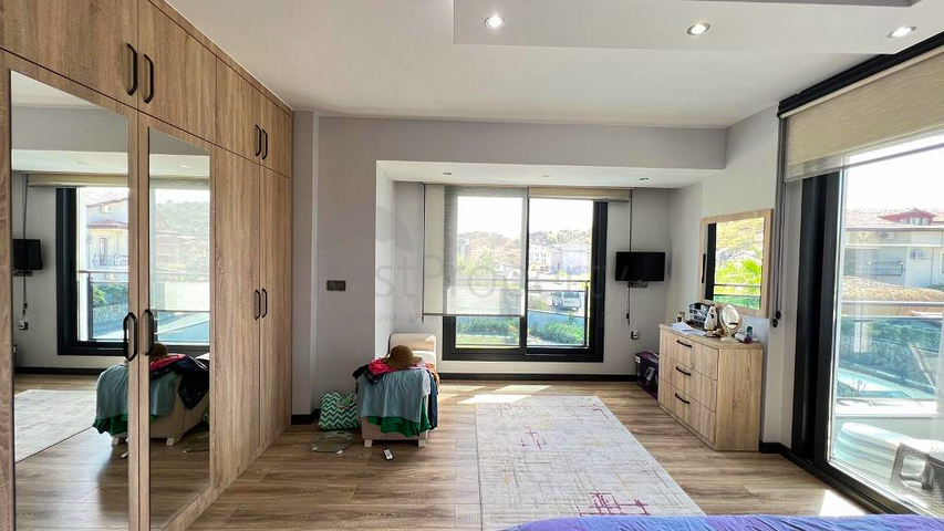 Вилла планировки 4+1 в районе Фетхие - Анталия