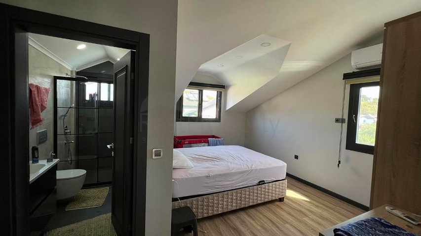 Вилла планировки 4+1 в районе Фетхие - Анталия