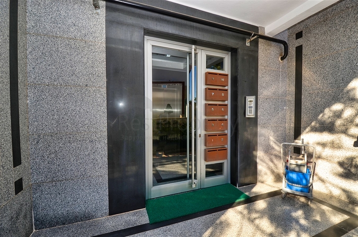 Квартира планировки 3+1 в микрорайоне Кызылтопрак - Анталия