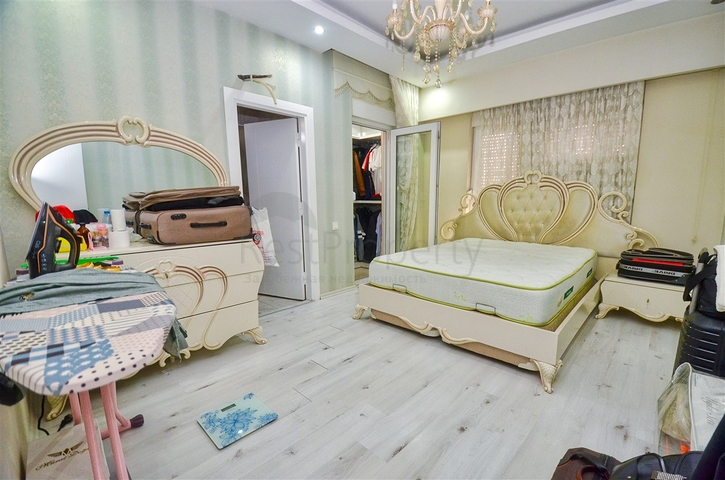 Квартира планировки 3+1 в микрорайоне Кызылтопрак - Анталия