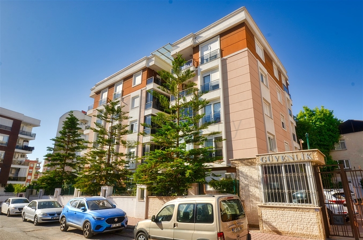 Квартира планировки 3+1 в микрорайоне Кызылтопрак - Анталия