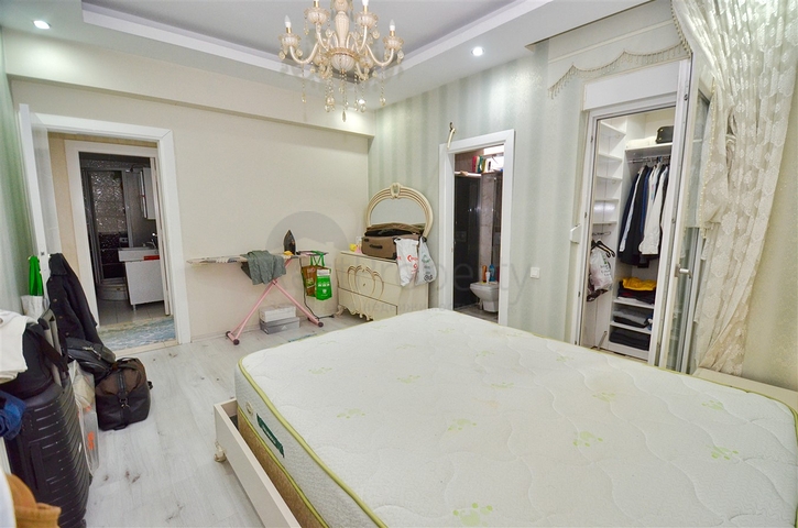 Квартира планировки 3+1 в микрорайоне Кызылтопрак - Анталия