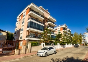 Квартира планировки 3+1 в микрорайоне Кызылтопрак - Анталия