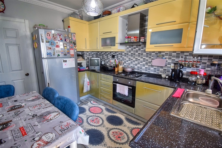 Квартира планировки 2+1 в районе Лара - Анталия 