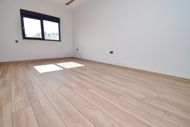 Квартира планировки 5+1 дуплекс в микрорайоне Унджалы - Анталия