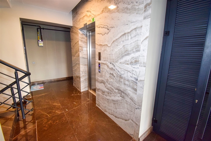 Квартира планировки 5+1 дуплекс в микрорайоне Унджалы - Анталия