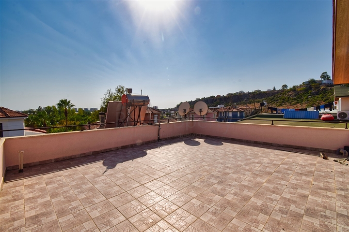 Вилла планировки 5+2 в районе Лара - Анталия