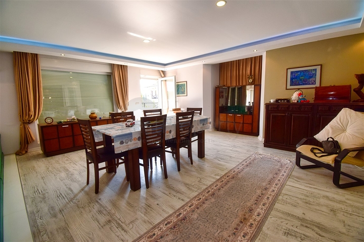 Вилла планировки 5+2 в районе Лара - Анталия