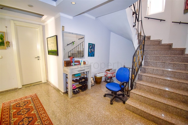 Вилла планировки 5+2 в районе Лара - Анталия