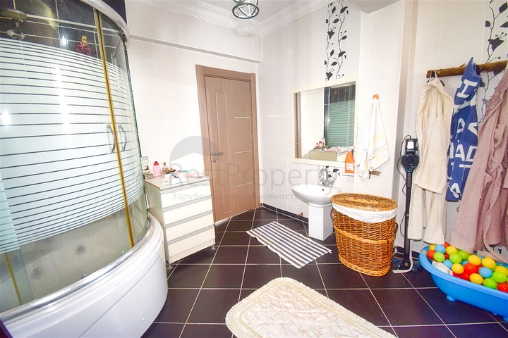 Вилла планировки 4+2 в районе Лара - Анталия