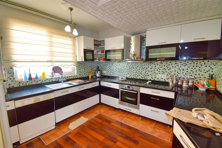 Вилла планировки 4+2 в районе Лара - Анталия