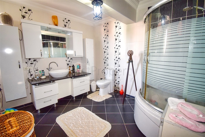 Вилла планировки 4+2 в районе Лара - Анталия