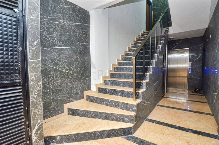 Квартира планировки 2+1 в микрорайоне Кызыларык - Анталия 