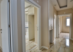 Квартира планировки 2+1 в микрорайоне Кызыларык - Анталия 